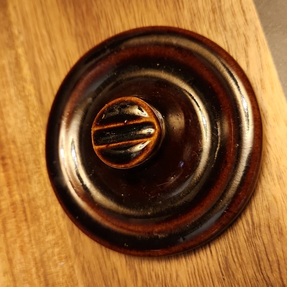 4in Small Brown Crock with metal snap lid Vintage - Picture 6 of 7